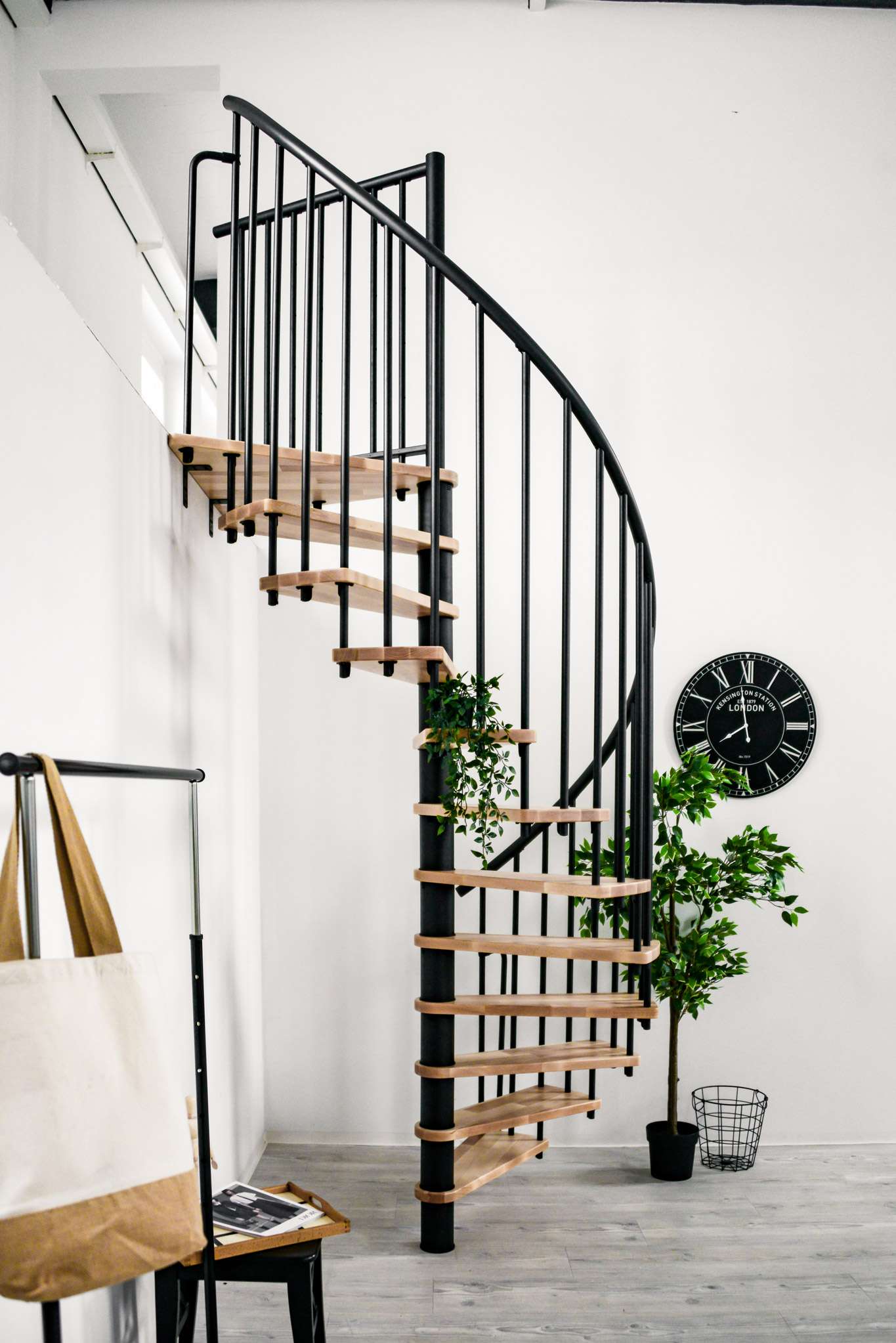 Berlin_beech_black (14) BERLIN – Bild 1